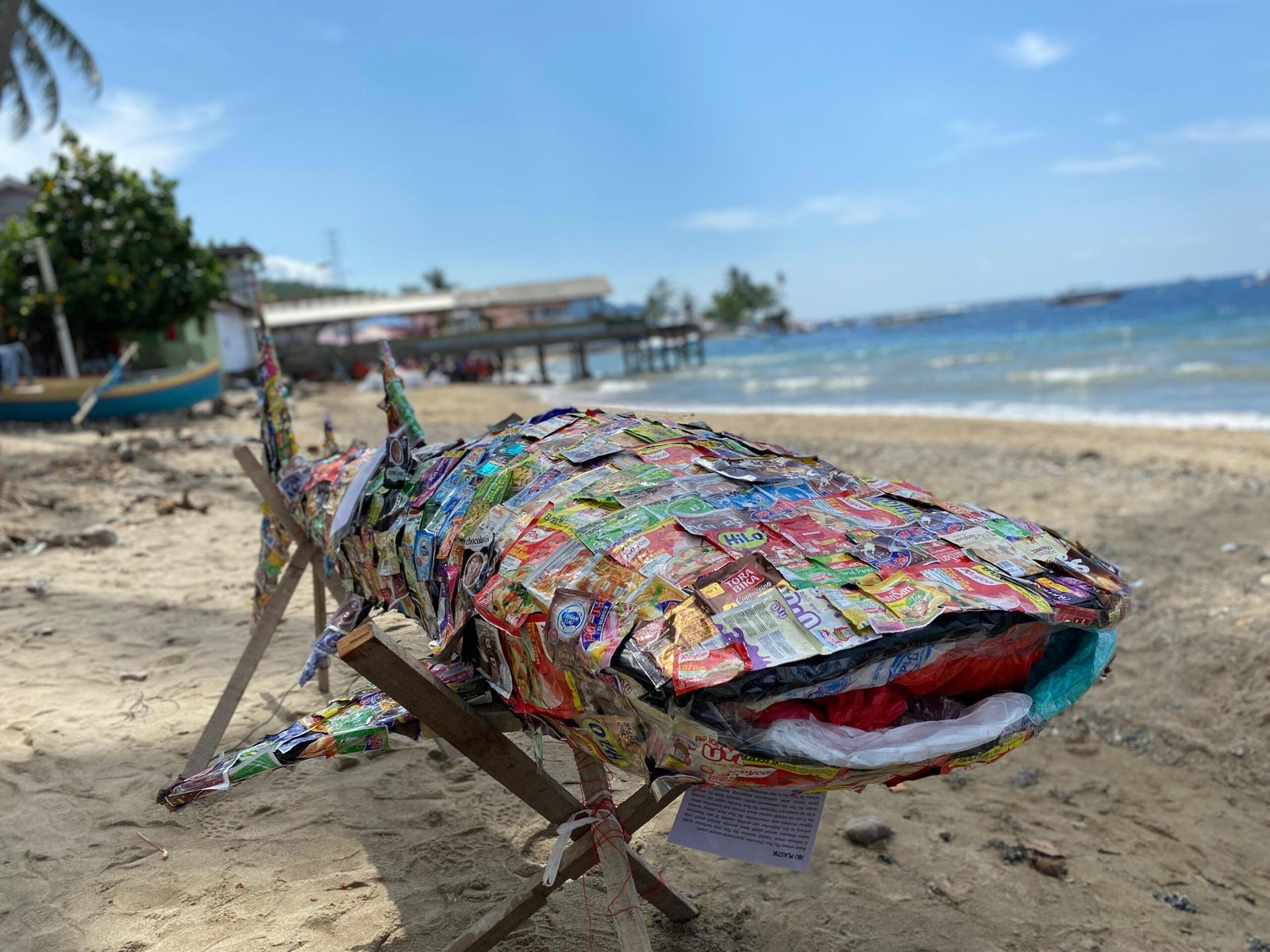 Hiu Plastik: Jaga Laut, Jaga Masa Depan