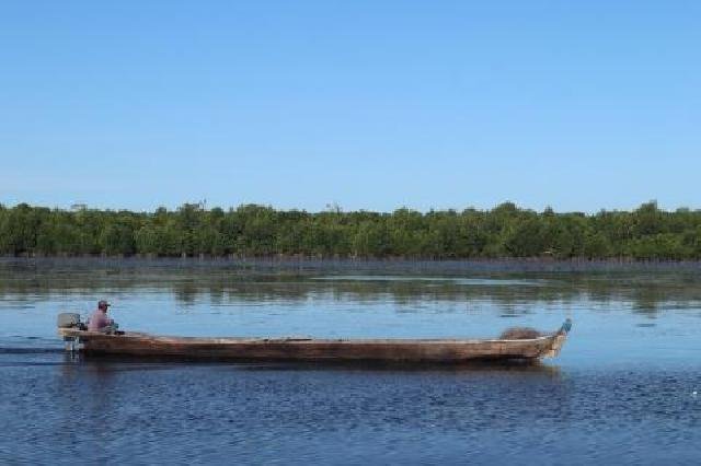 Mengapa Perahu Bajo Tidak Menggunakan Cadik ?