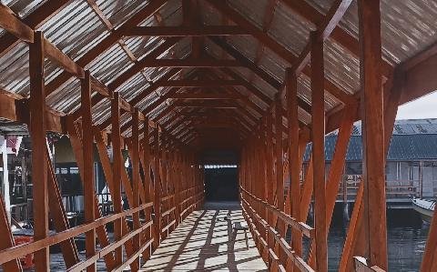 Pandemi COVID-19 dan Dampak Pariwisata di Desa Torosiaje