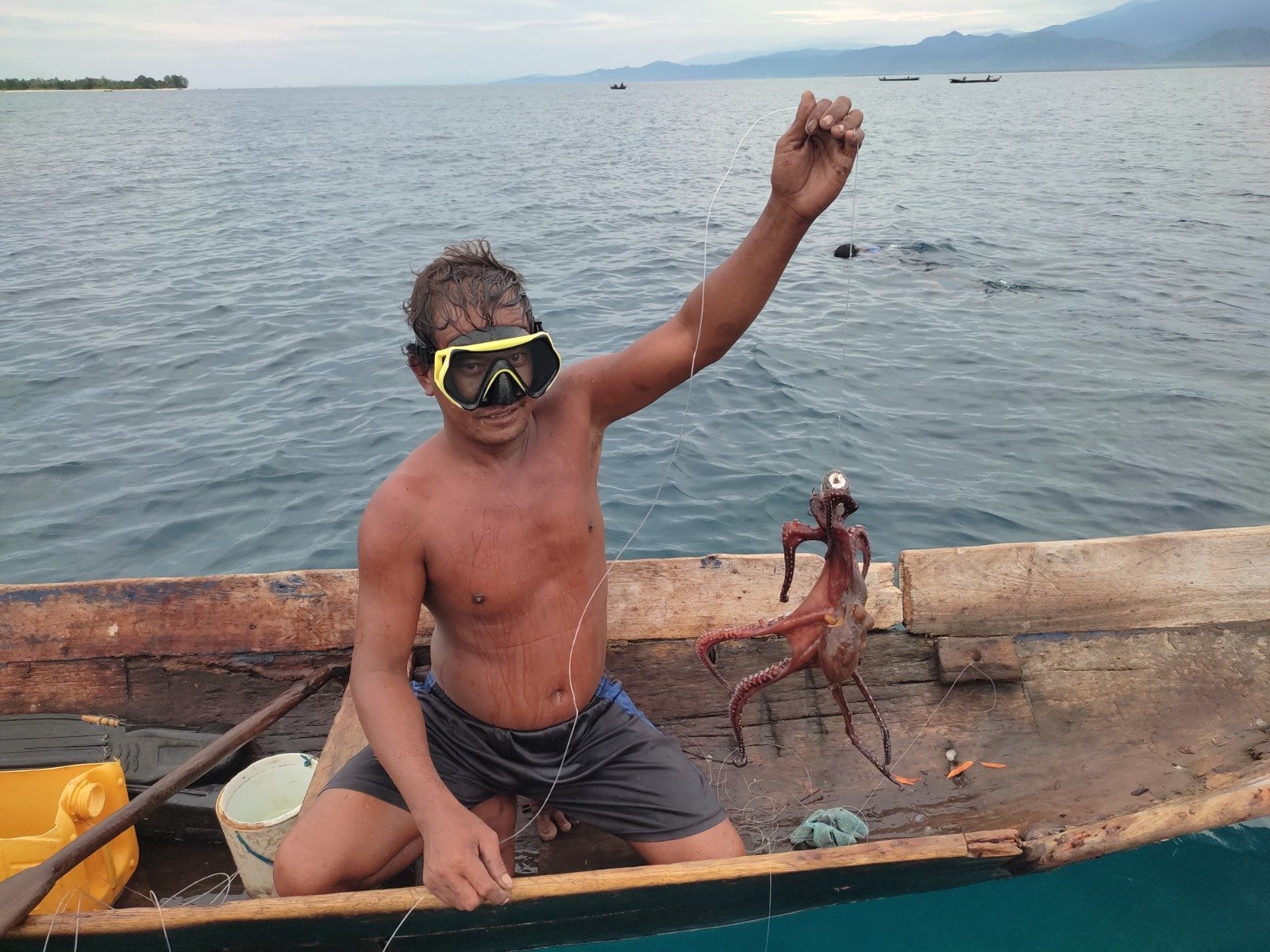 Pembukaan Ketiga: Nelayan Puas Dengan Tangkapan Mereka