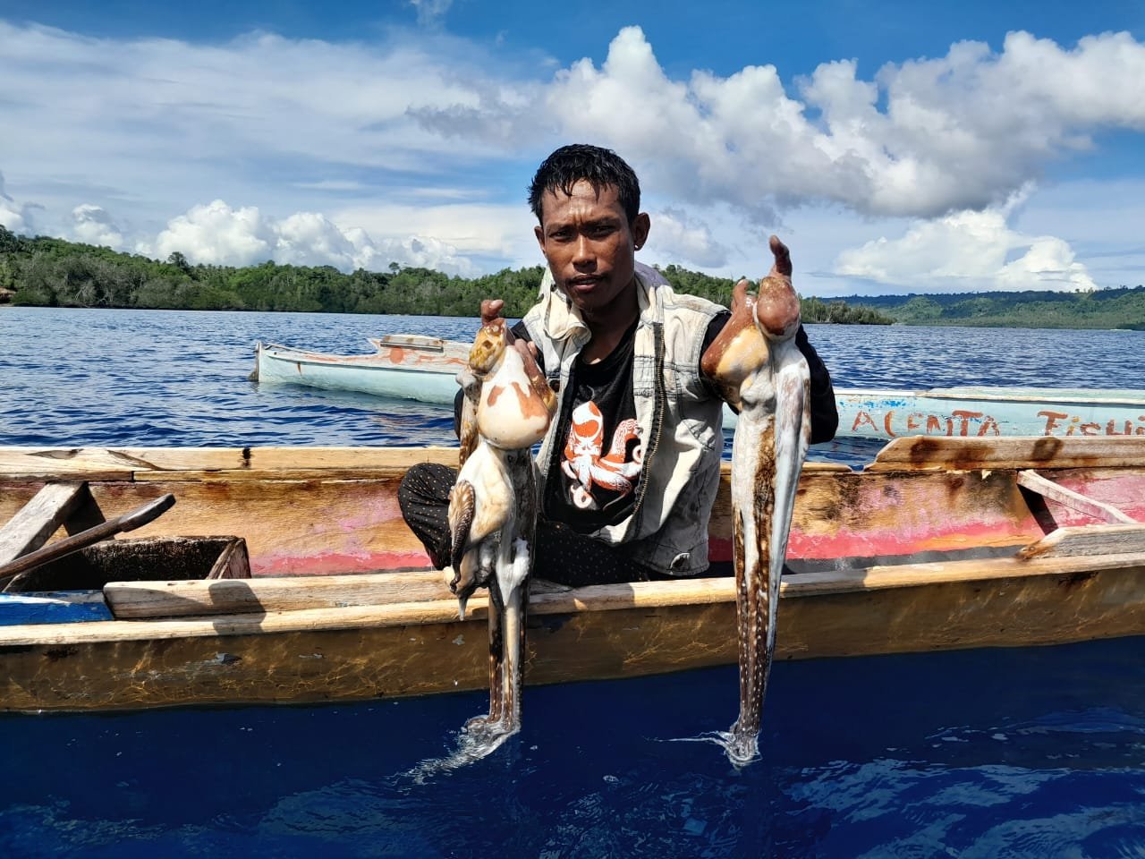Pembukaan Lokasi Tangkap Kadoda: 215 Ekor Gurita Berhasil Ditangkap Selama 4 Jam