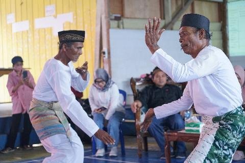 Tarian Suku Bajo dan Pameran Produk Olahan Gurita Ramaikan Perayaan Hari Gurita Internasional